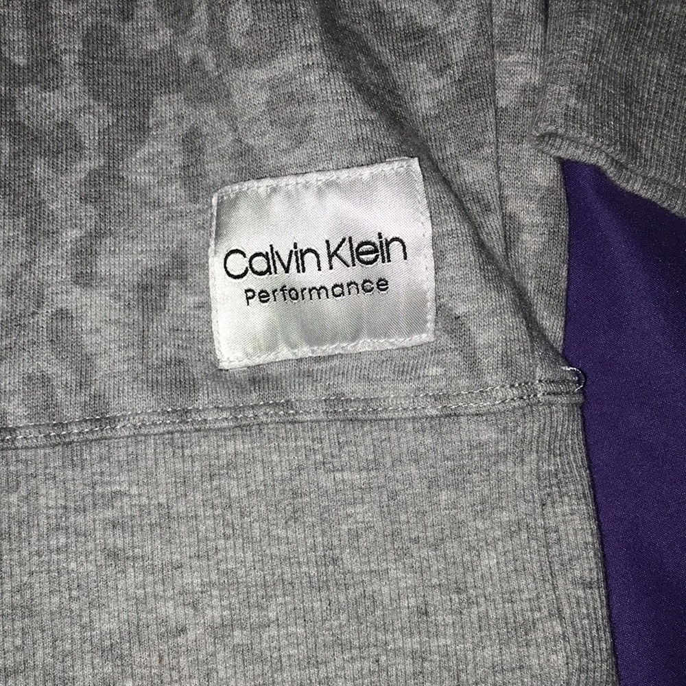 CK Performance sweatshirt - Picture 4 of 5